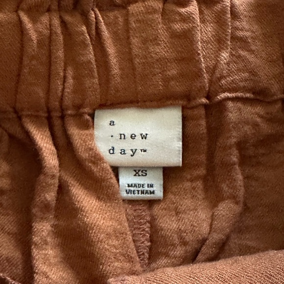 A New Day Paper Bag Waist Shorts Size XS - Picture 5 of 7